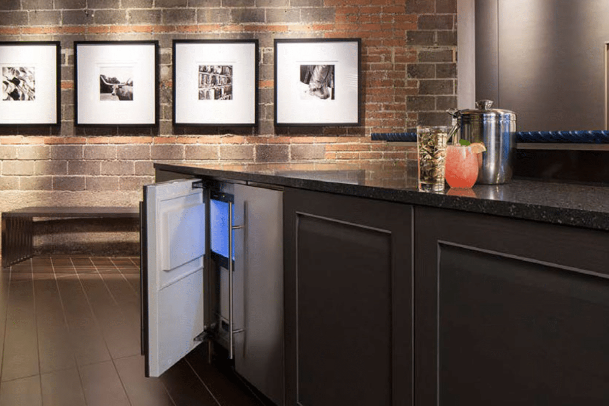 Scotsman ice machine repair technician in Brentwood